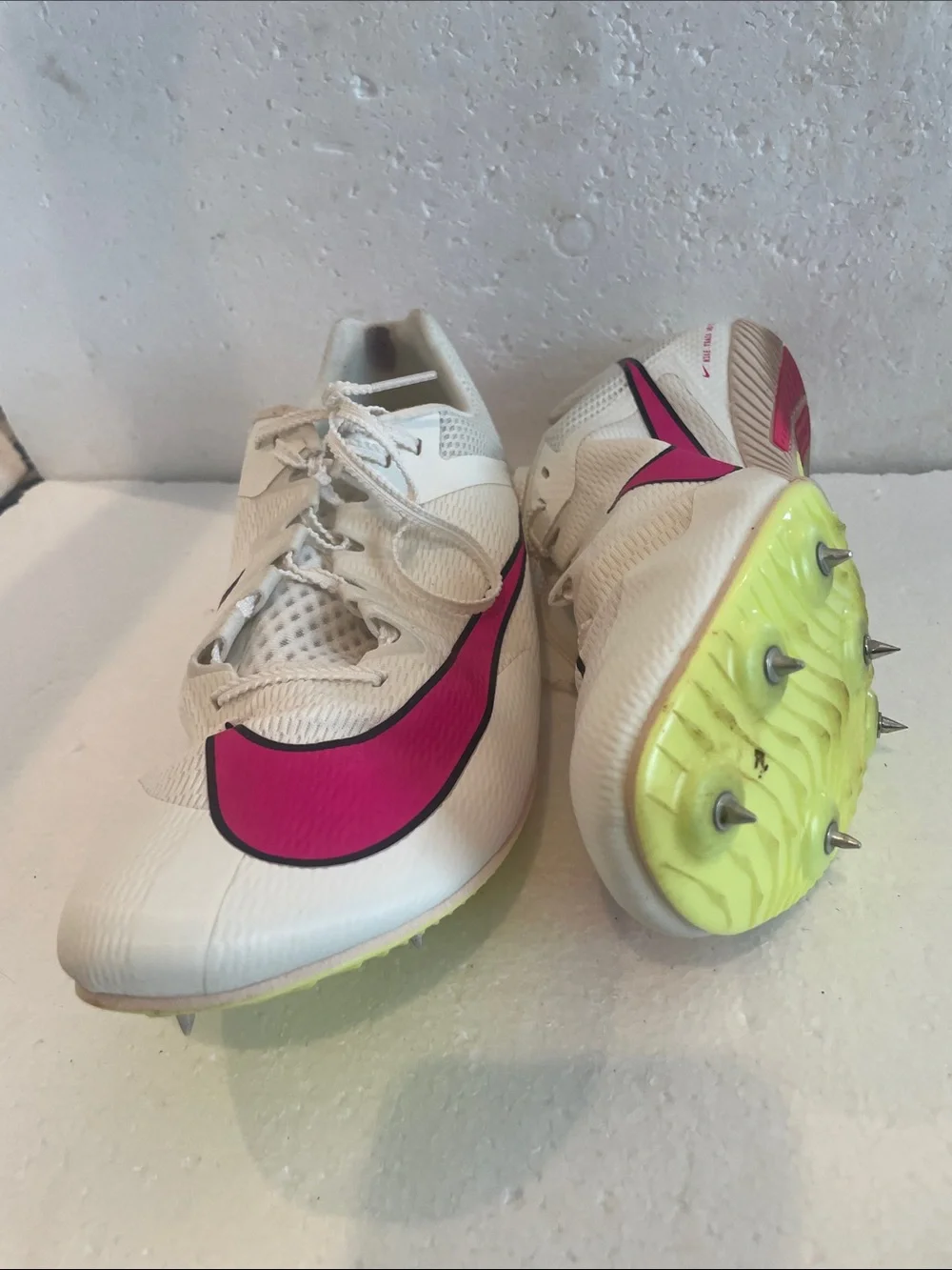 Nike zoom rival sprint Track Spikes Pink Swoosh Accent men’s size 11 white pink